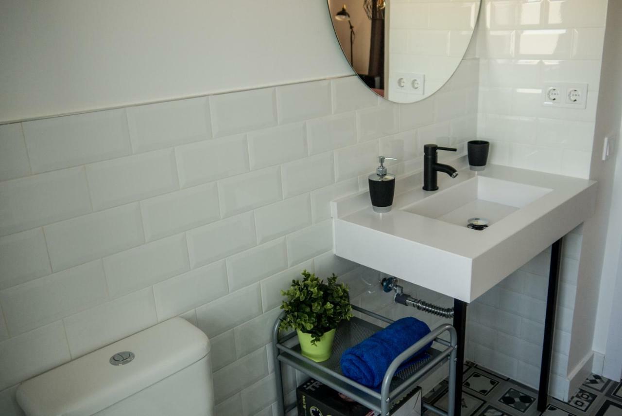 Ever House IFEMA Mar de Cristal Madrid Buitenkant foto