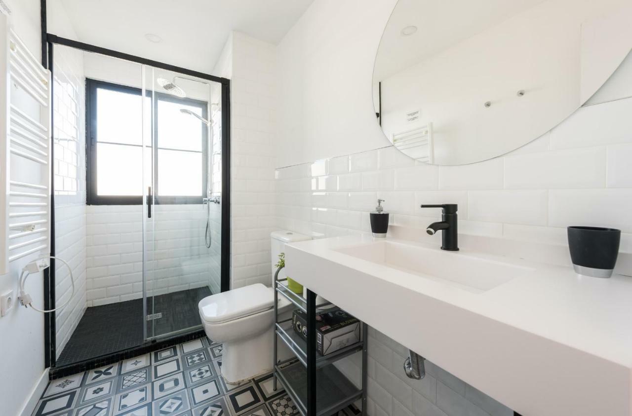 Ever House IFEMA Mar de Cristal Madrid Buitenkant foto