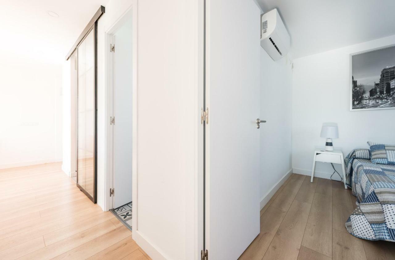 Ever House IFEMA Mar de Cristal Madrid Buitenkant foto